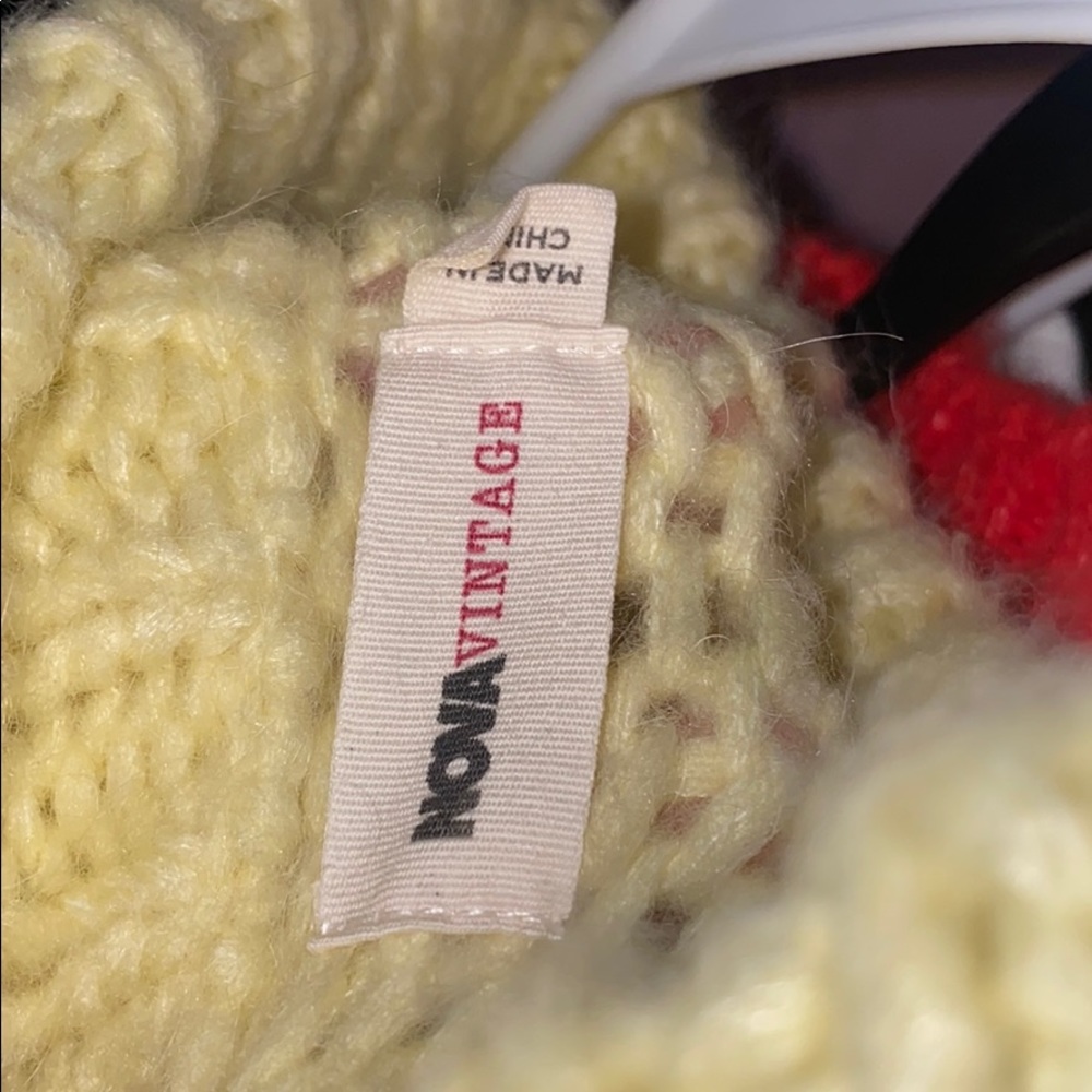 Sweater - Picture 3 of 3
